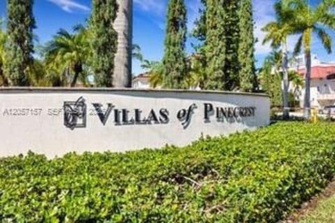 6709 N Kendall Dr APT 219